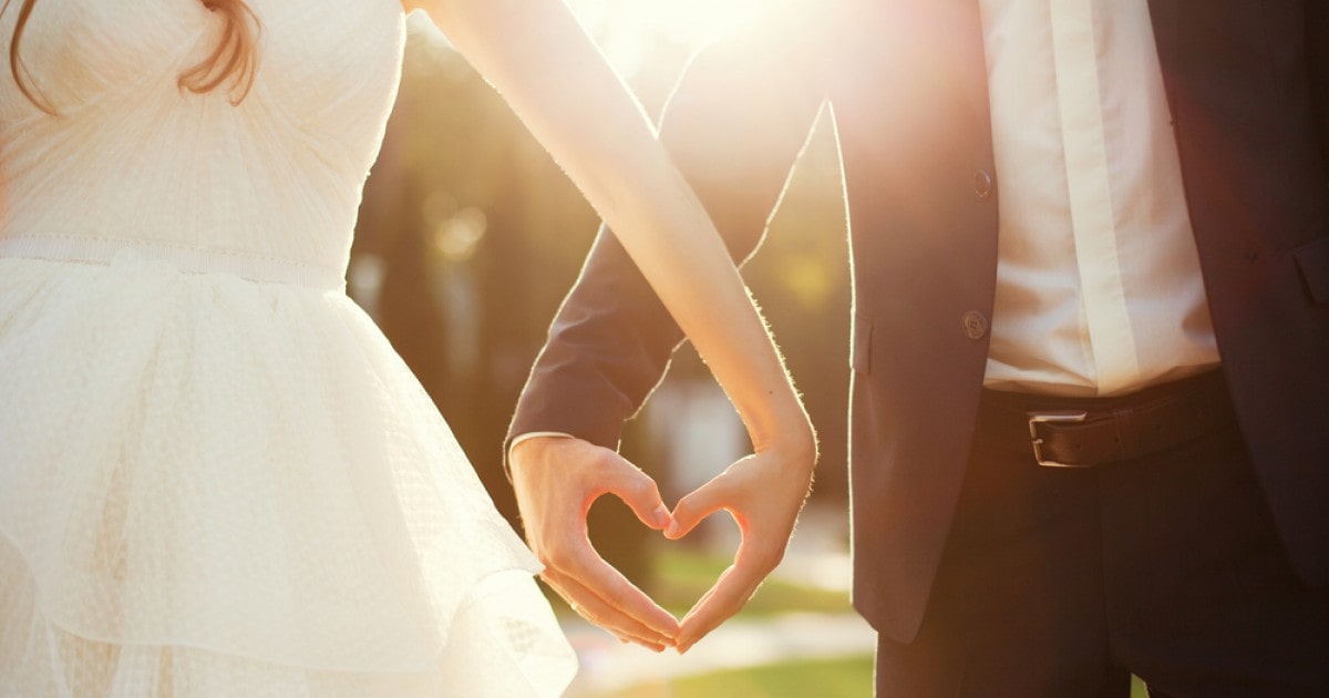 ازدواج در سن کم خوب است یا خیر؟