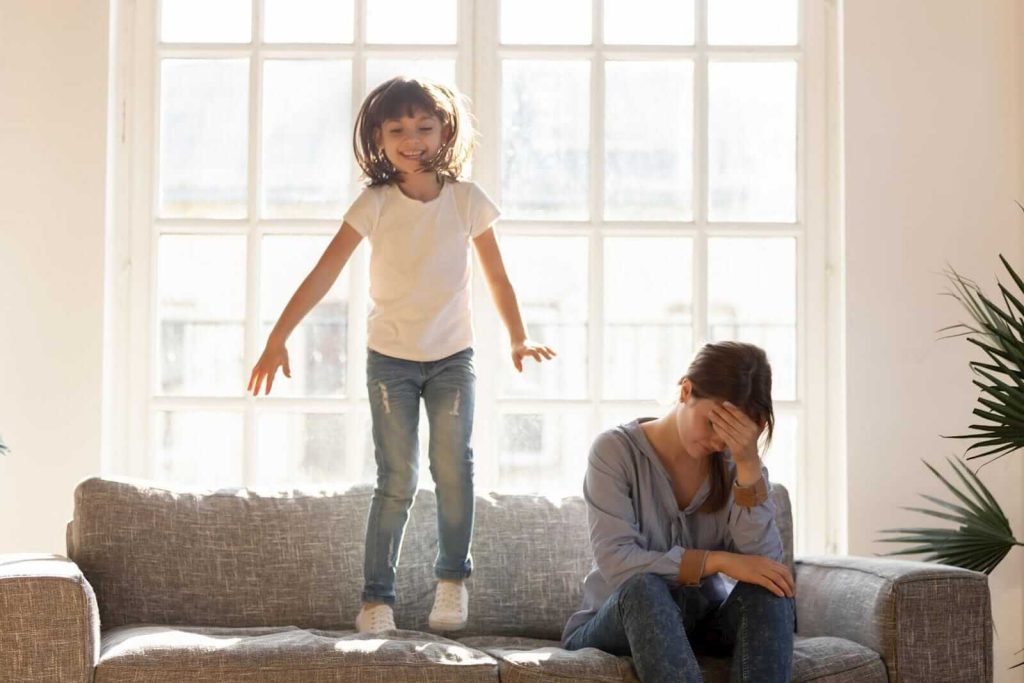 علائم بیش فعالی در کودکان (ADHD)